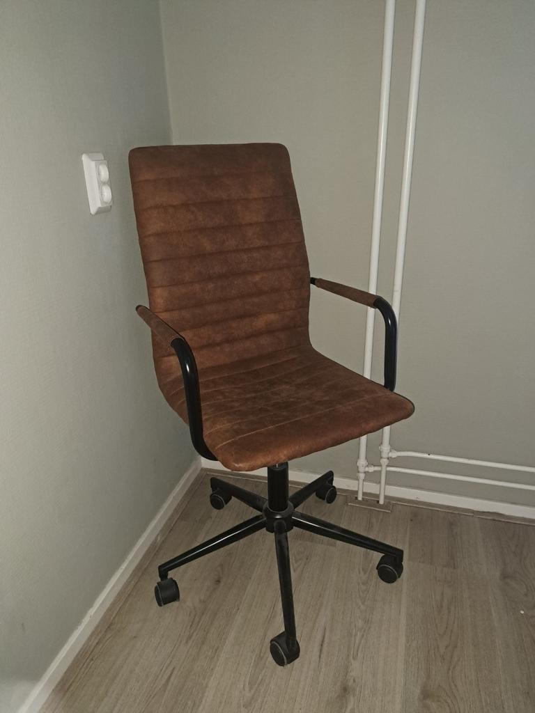Cognac kleurige bureau stoel, Huis en Inrichting, Bureaustoelen, Ophalen, Zo goed als nieuw, Bruin
