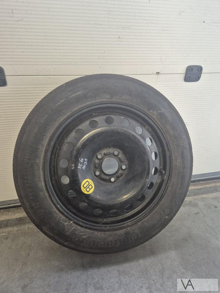 Volvo XC60 / XC40 / EX30 / V90 / Ford Kuga /Puma thuiskomer, Gebruikt, -, -, Banden en Velgen