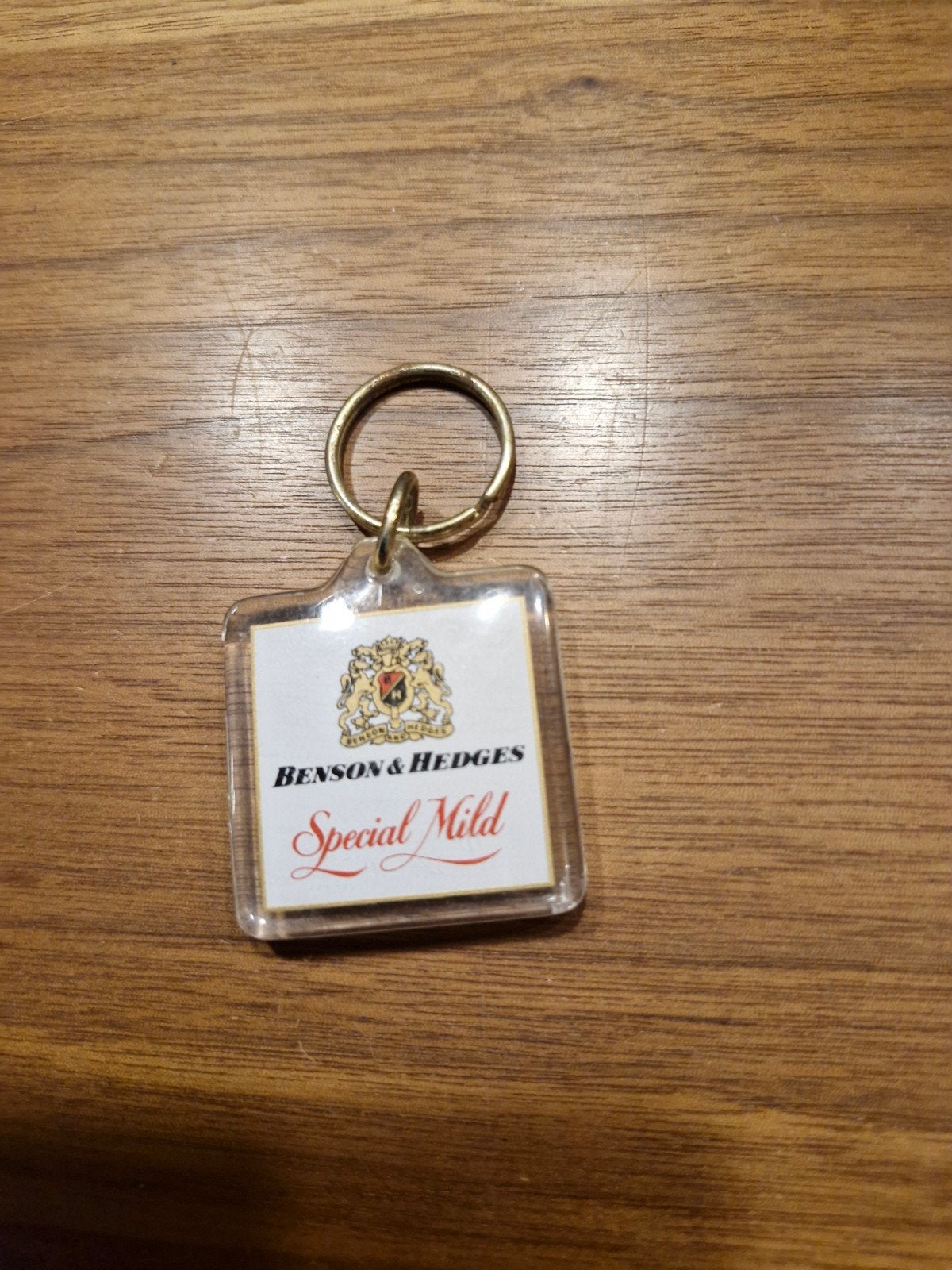 303 Vintage Benson & Hedges sleutelhanger, Verzamelen, Ophalen of Verzenden, Gebruikt, Merk