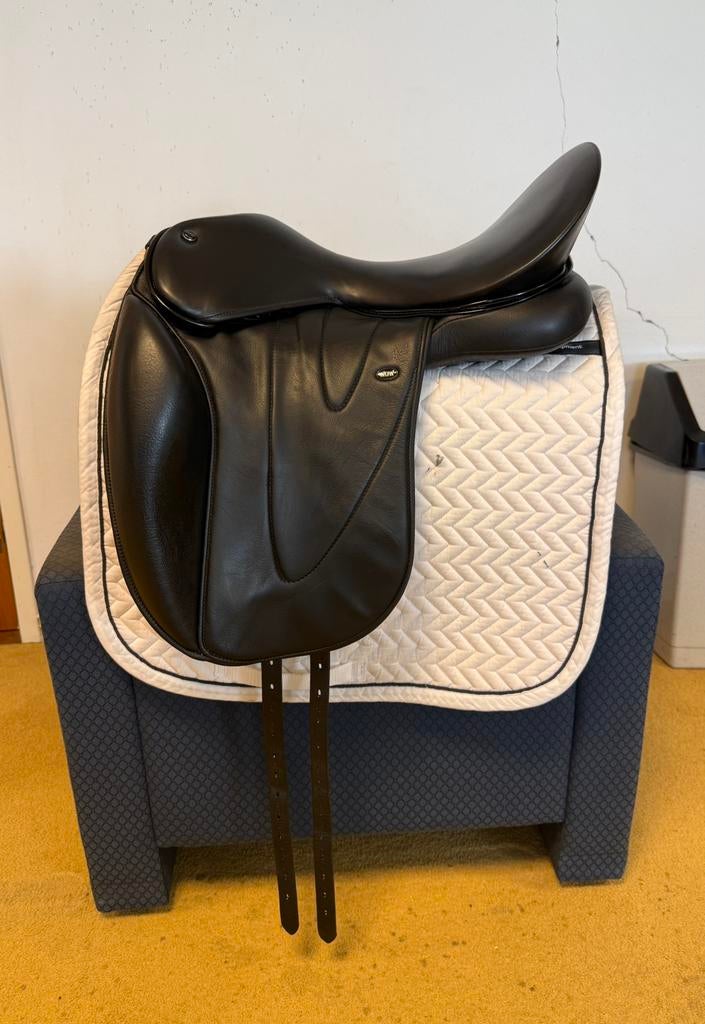 WOW 17,5 18 inch LAK Dressuurzadel DXWG & KENTAUR 16,5”!, Dieren en Toebehoren, Paarden en Pony's | Zadels, Ophalen of Verzenden