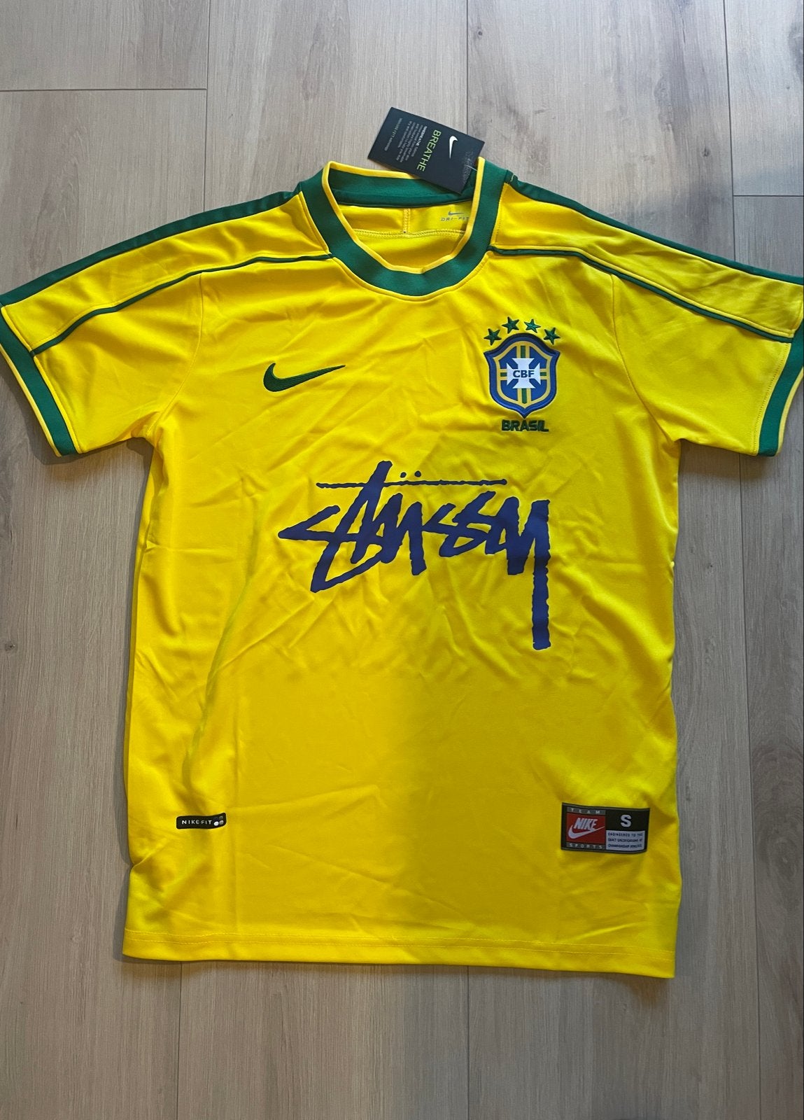 Nike x Stussy Brazil Voetbalshirt Maat S, Maat S, Ophalen of Verzenden, Nieuw, Shirt