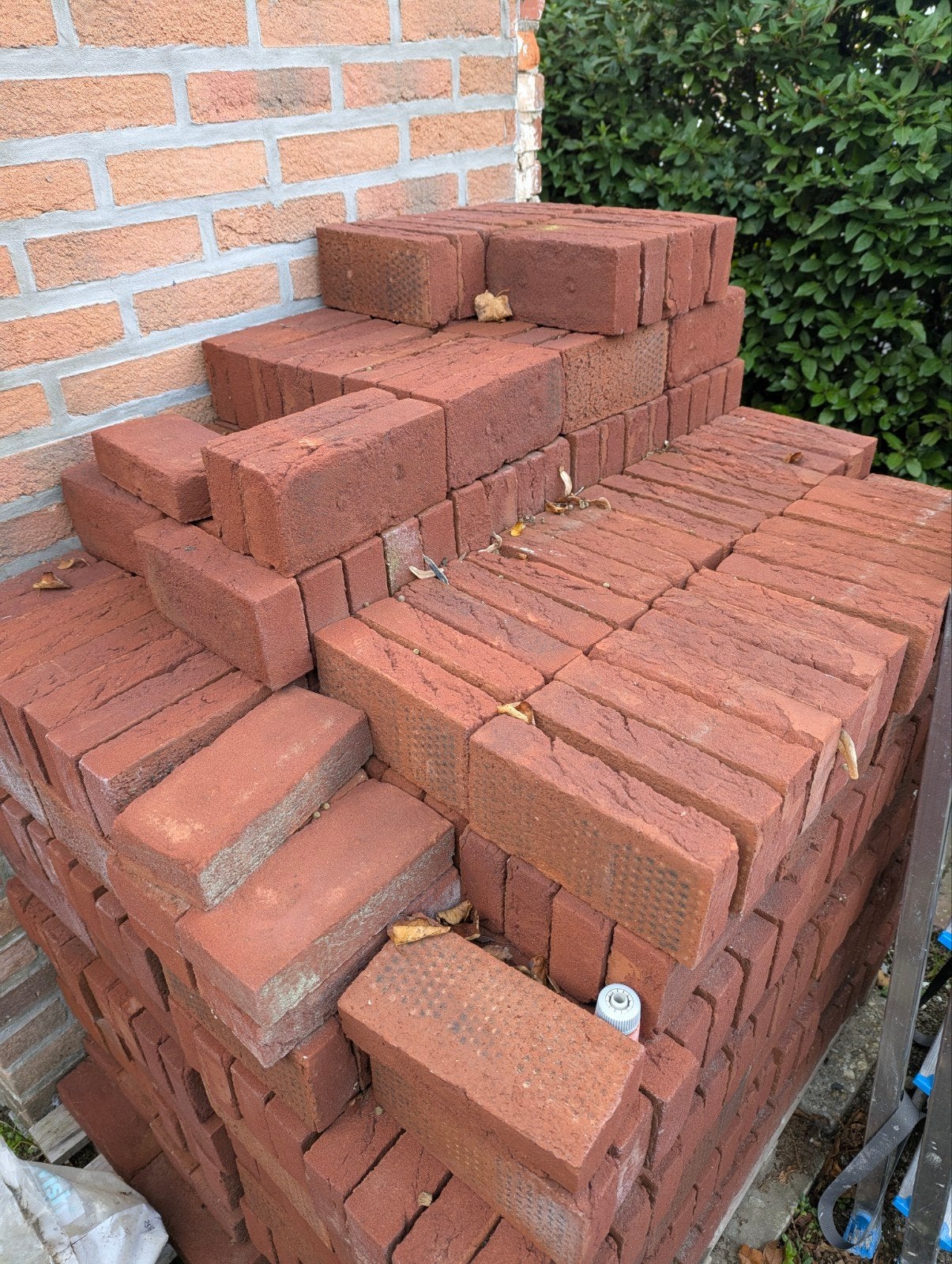 Gratis af te halen stenen, Ophalen, Zo goed als nieuw, Bakstenen