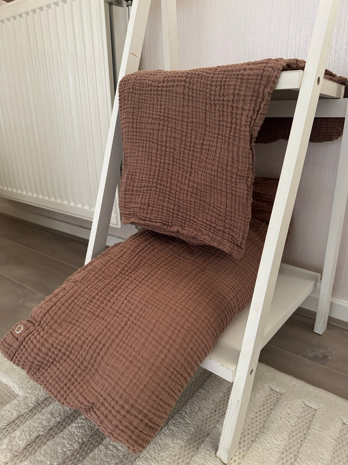 H&M Home Dekbedovertrek en kussensloop - Bruin mousseline, Eenpersoons, Bruin, Verzenden, Dekbedovertrek