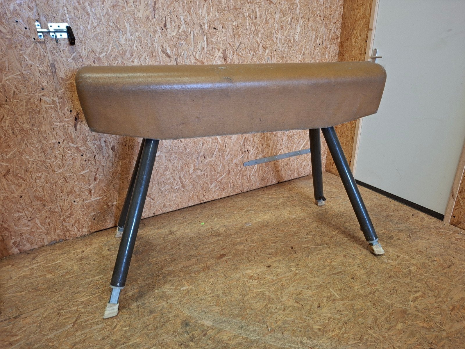 Vintage groot turnpaard, Ophalen, Gebruikt, Bruin, Materiaal
