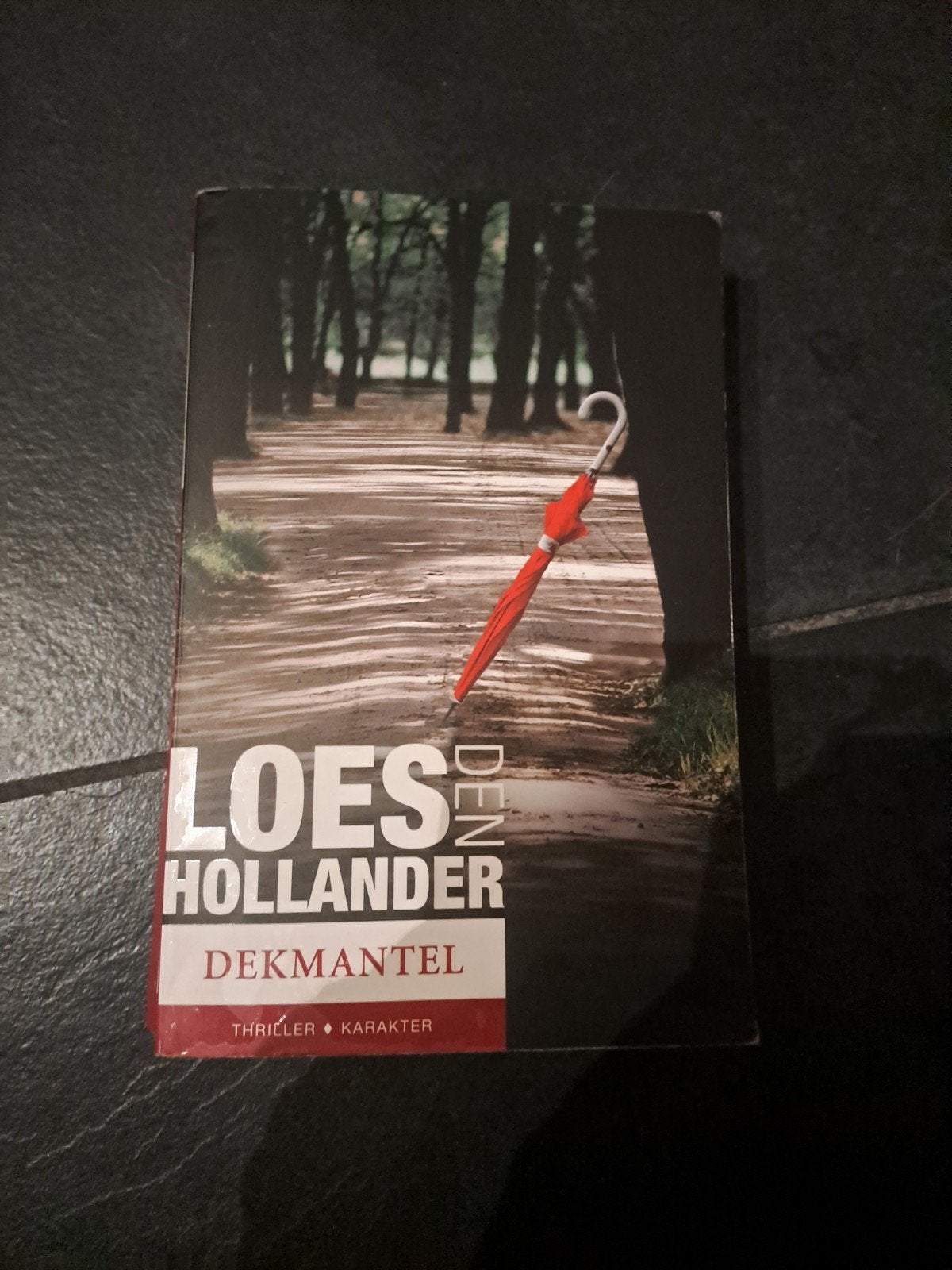 Loes den Hollander - Dekmantel, Ophalen, Zo goed als nieuw, Loes den Hollander