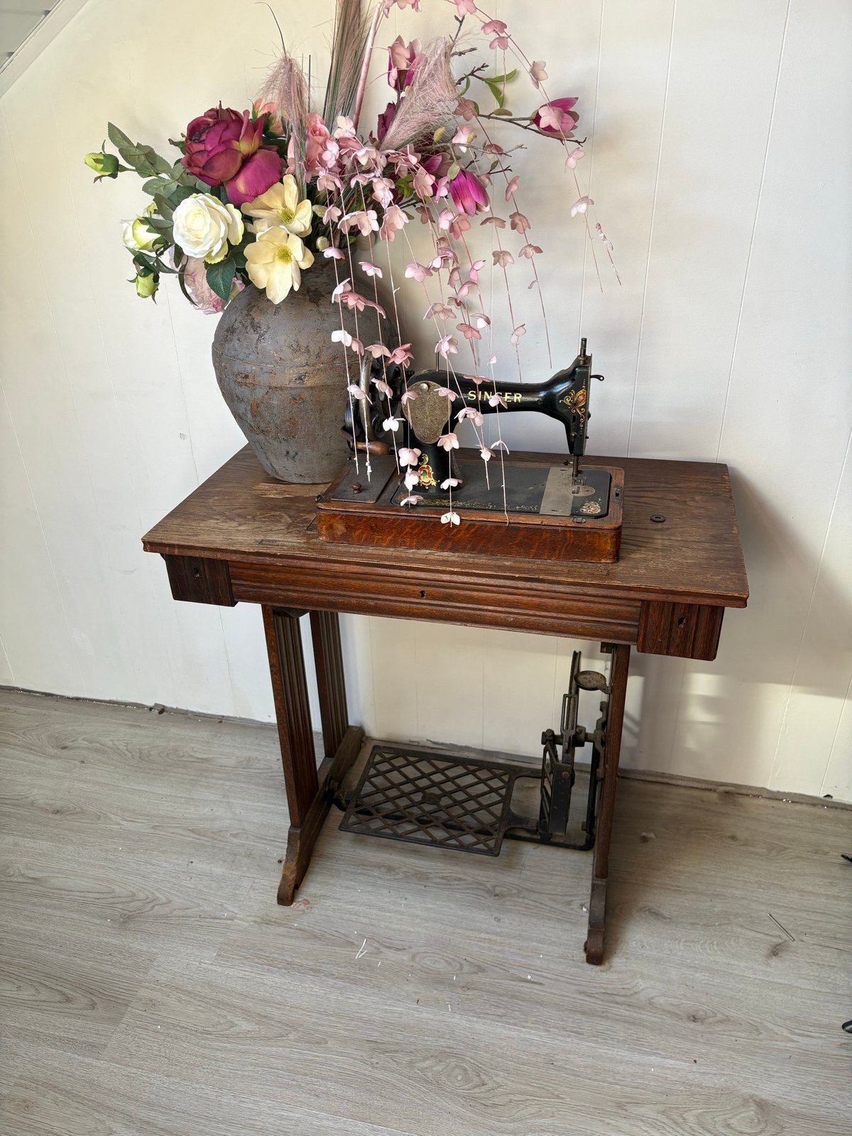 Antieke Singer naaimachine met originele houten tafel!, Ophalen of Verzenden
