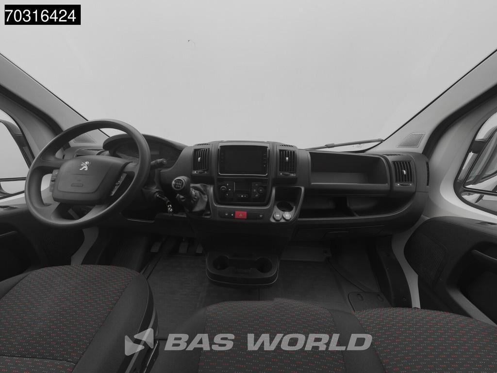 Peugeot Boxer 140PK L2H2 Airco Cruise CarPlay Parkeersensore, Stof, Gebruikt, Euro 6, 4 cilinders