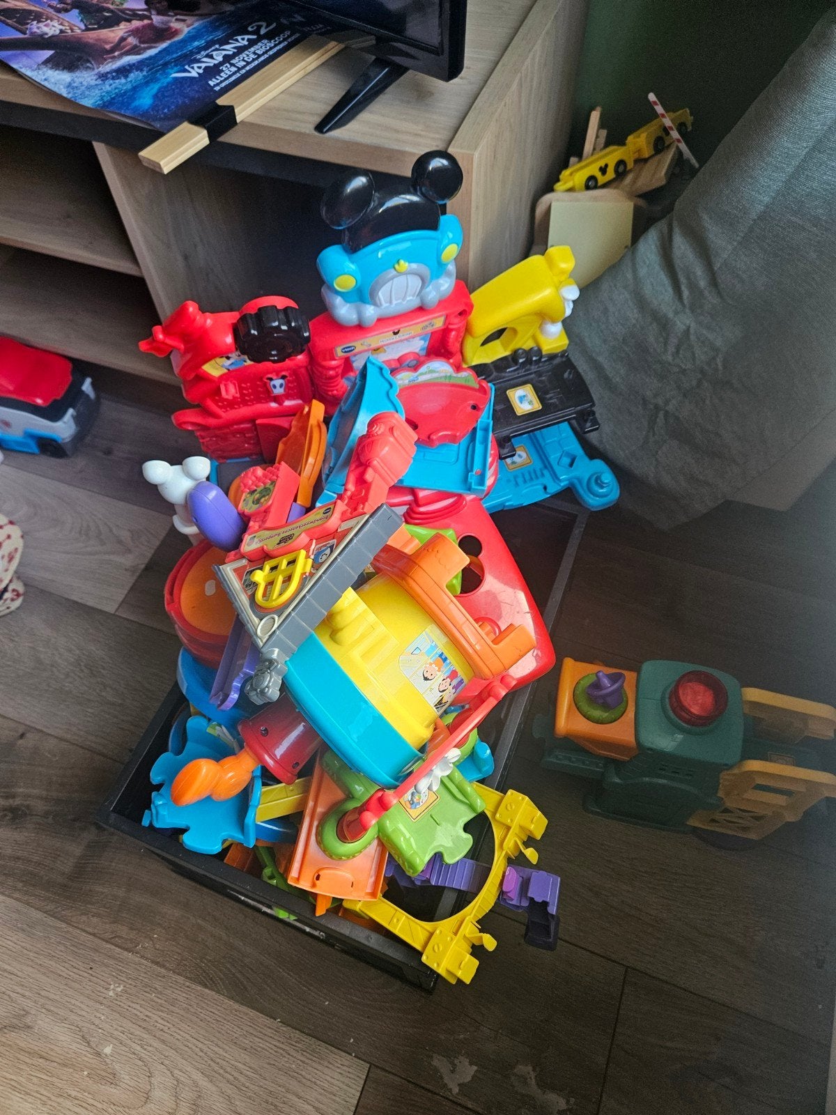 Grote krat vol VTech Toet Toet Auto's en onderdelen, Ophalen, Gebruikt