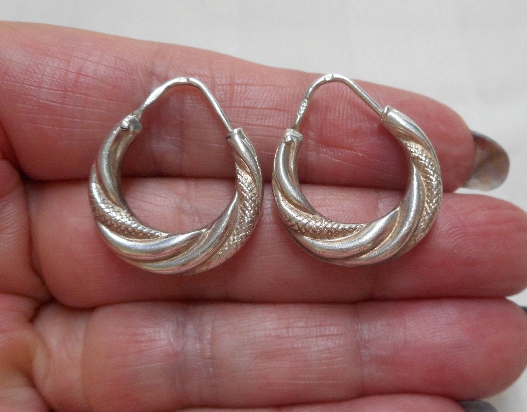 Zilveren vintage oorringen jaren 60 nr.2435, Sieraden, Tassen en Uiterlijk, Oorbellen, Zo goed als nieuw, Hangers, Zilver, Zilver