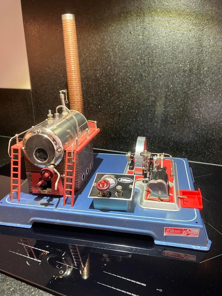 Wilesco D24 Stoommachine - Gebruikt met lichte sporen, Ophalen of Verzenden, Gebruikt
