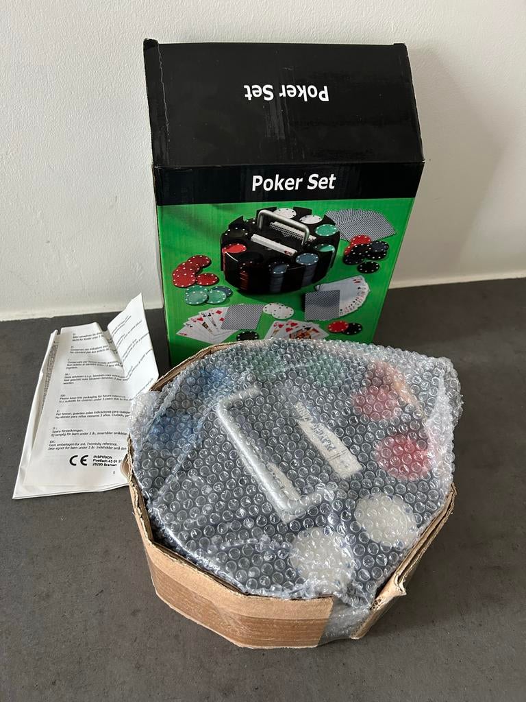 Poker Set, Hobby en Vrije tijd, Gezelschapsspellen | Overige, Drie of vier spelers, Ophalen of Verzenden, Zo goed als nieuw