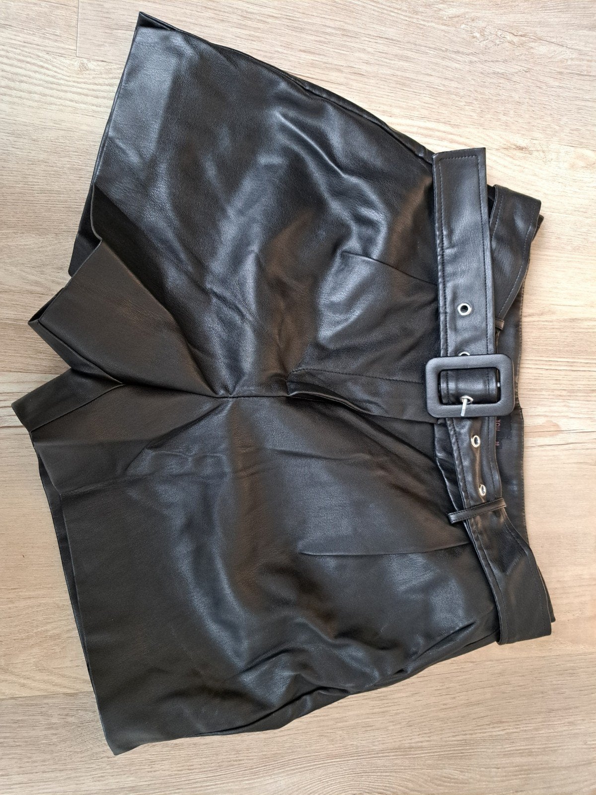 ONLY X YOU Zwarte Faux Leren Shorts met Riem - Maat 38, Maat 38/40 (M), Kort, Zwart, Ophalen of Verzenden