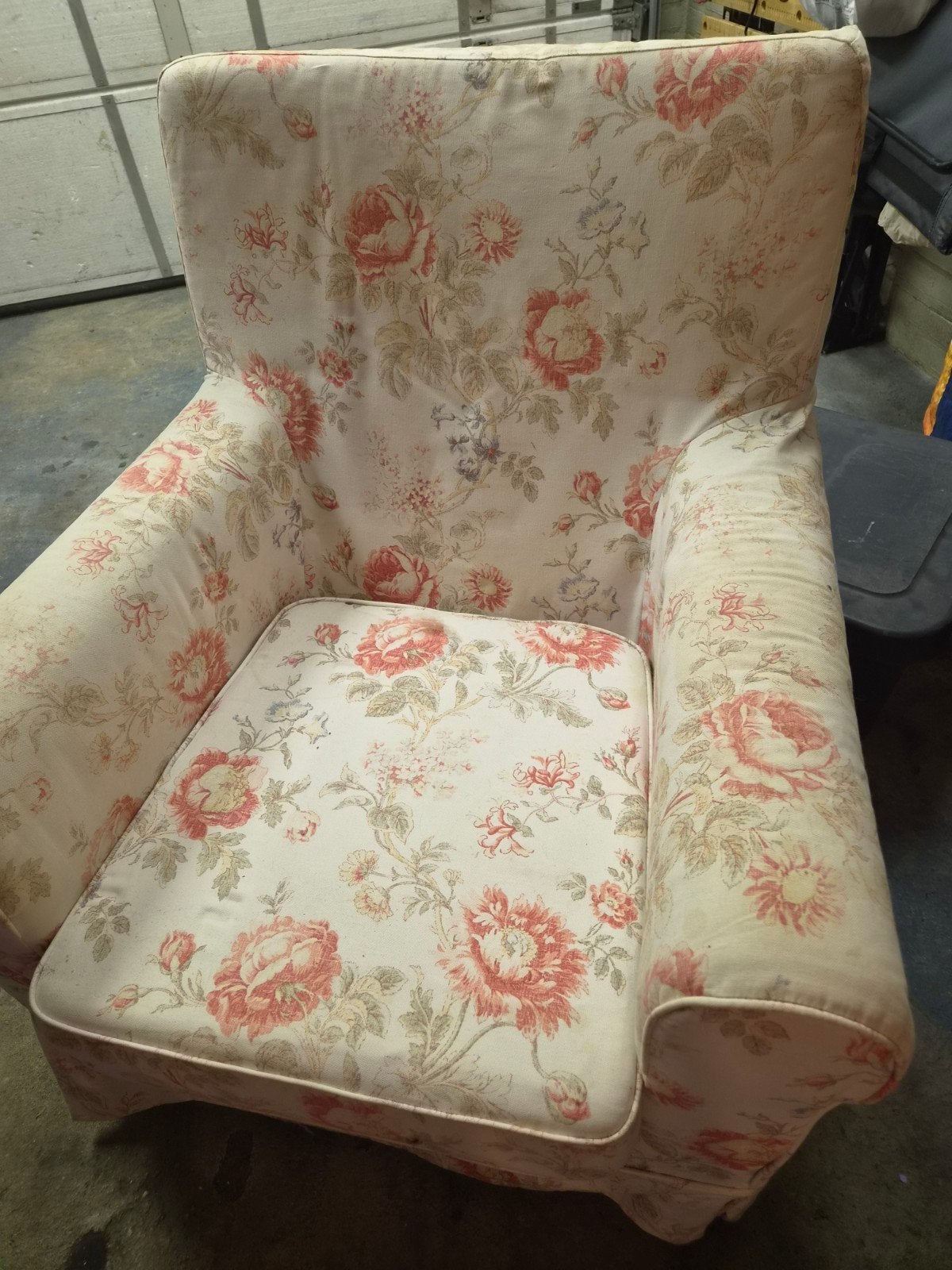 Verkleurde fauteuil met bloemenprint, Ophalen, Klassiek, Bloemenprint, Gebruikt, 75 tot 100 cm
