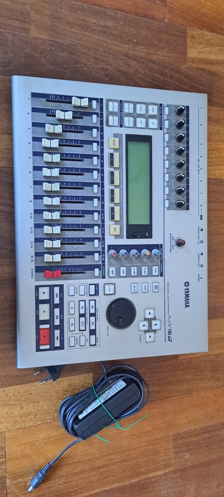 Yamaha AW16G Harddisk Multitrack Recorder Audio Workstatio, Muziek en Instrumenten, Mengpanelen, Gebruikt, Ophalen