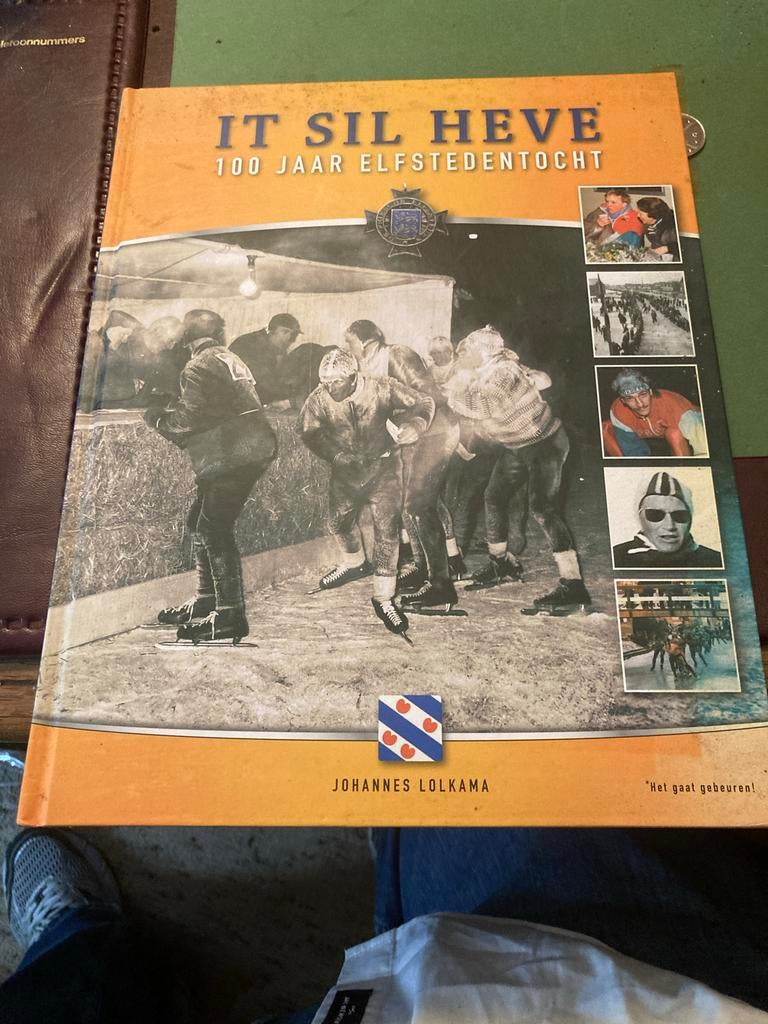 It Sil Heve: 100 Jaar Elfstedentocht, Boeken, Ophalen of Verzenden, Zo goed als nieuw, Overige sporten