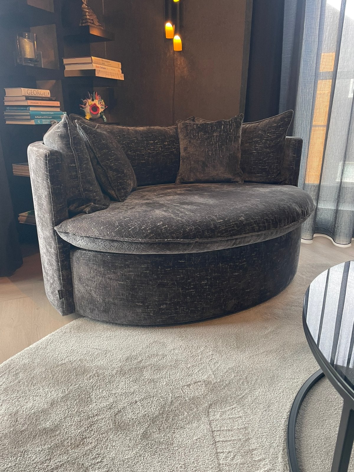 Love seat/bank grijs velours, Rond, 100 tot 125 cm, 125 cm of meer, Zo goed als nieuw