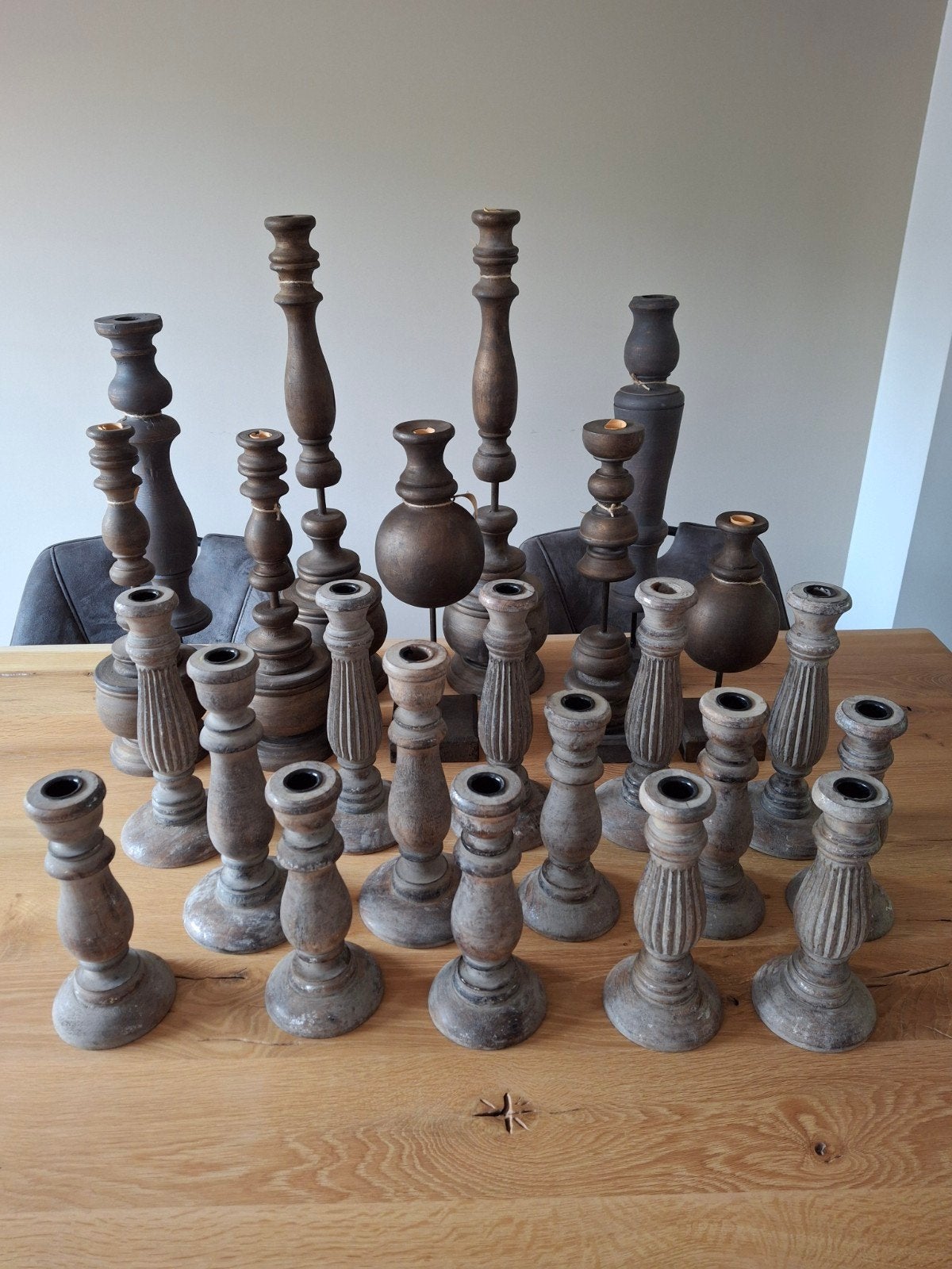 Diverse houten kandelaren. Restpartij.  Decoratie., Huis en Inrichting, Ophalen of Verzenden, Hout, Minder dan 25 cm
