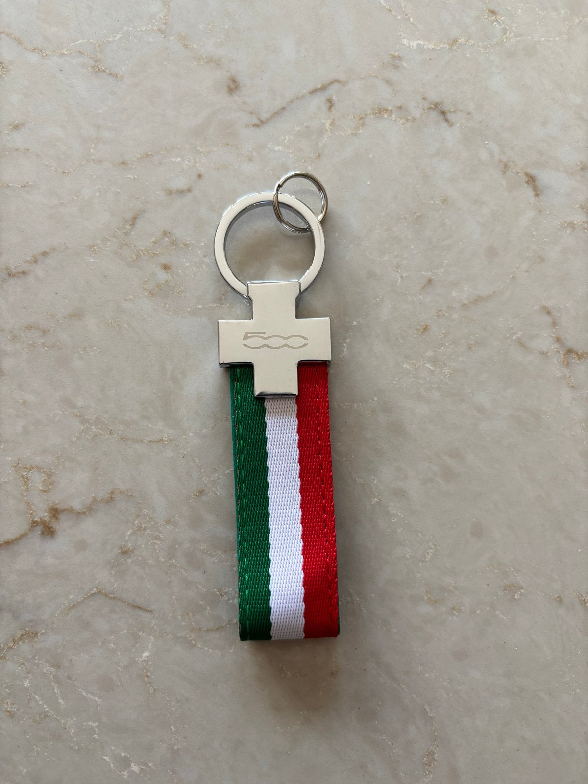 Exclusieve Italiaanse Vlag Fiat 500 Sleutelhanger, Ophalen of Verzenden, Nieuw, Merk