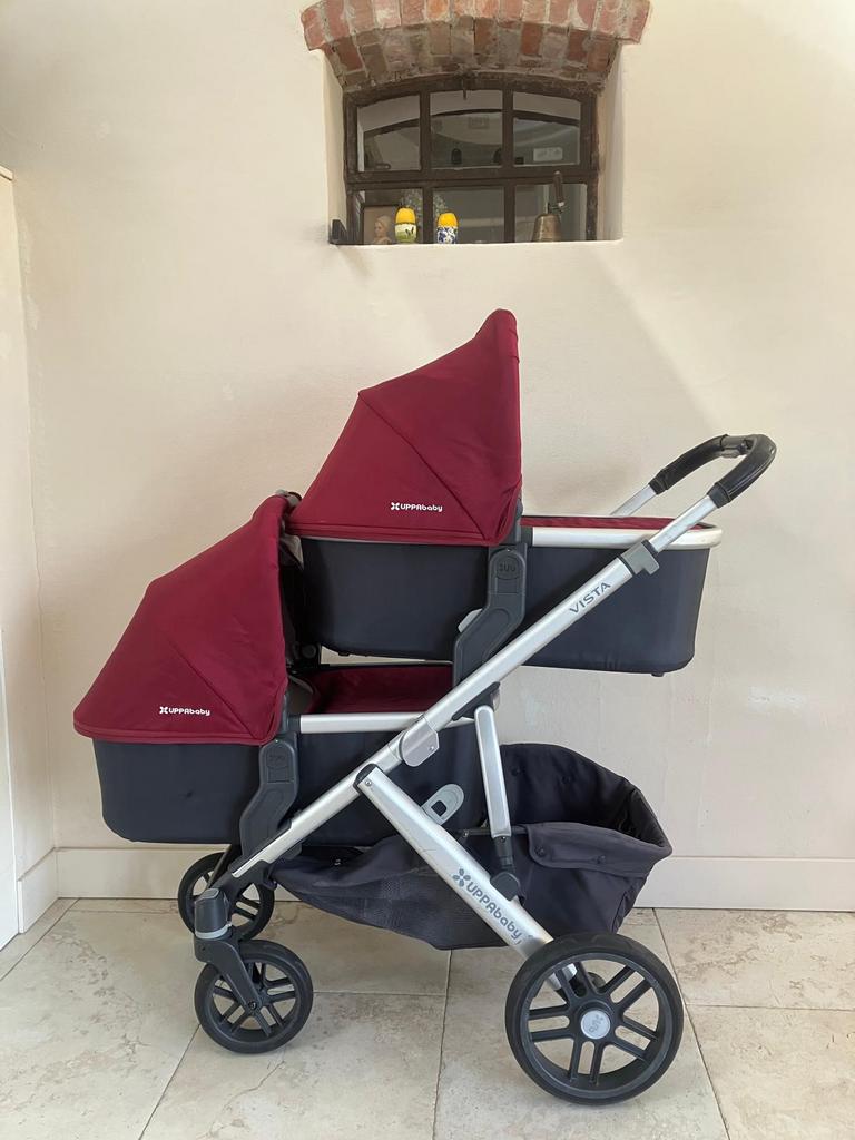 Uppa Vista tweeling kinderwagen, mooi bordeauxrood, Kinderen en Baby's, Kinderwagens en Combinaties, Ophalen, Zo goed als nieuw