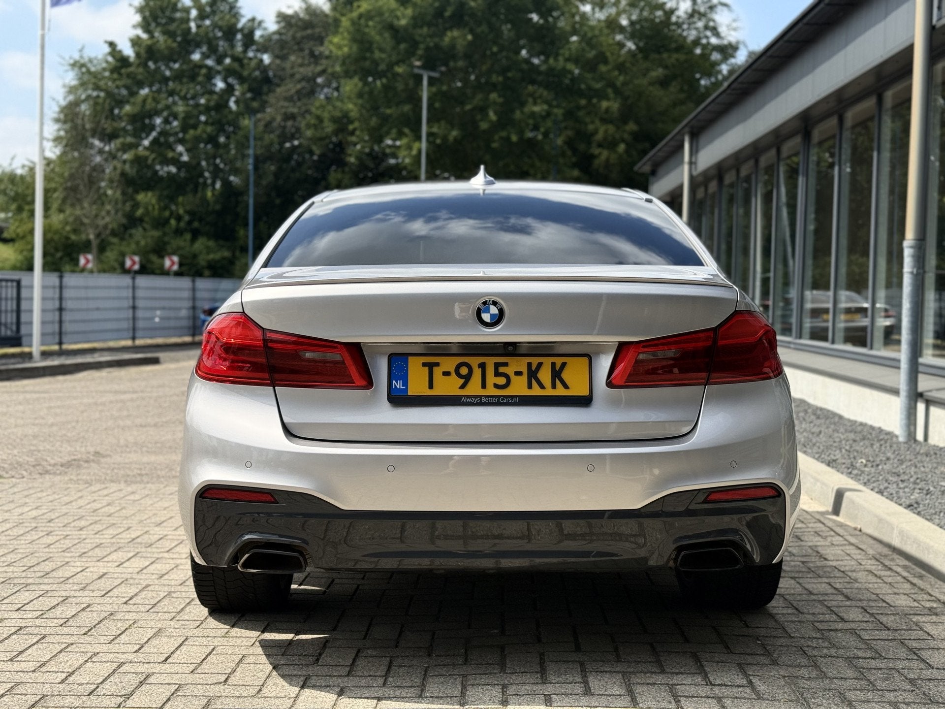 BMW 5 Serie 530e xDrive iPerformance Executive HK HUD Stoelv, Auto's, BMW, Automaat, 1998 cc, Gebruikt, Leder