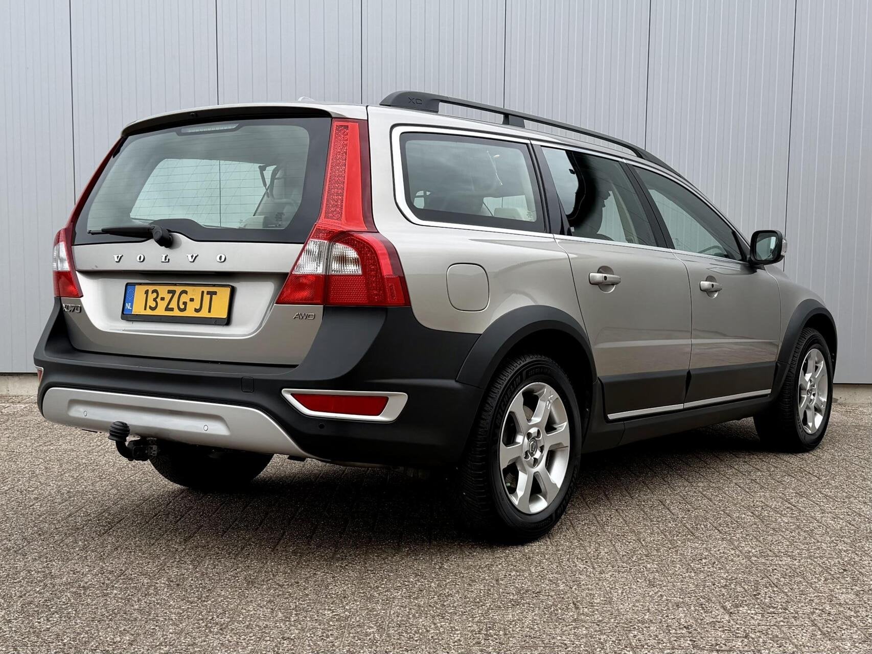 Volvo XC70 3.2 AWD Summum | ACC | Keyless | Leder, Auto's, 238 pk, XC70, Vierwielaandrijving, 1729 kg