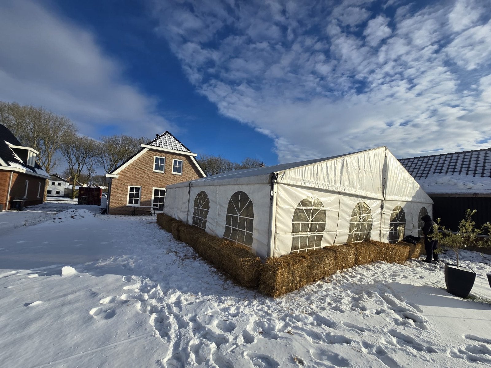 Ruime partytent voor evenementen of opslag, Tuin en Terras, Partytenten, Ophalen, Gebruikt, Partytent, 4 tot 6 meter