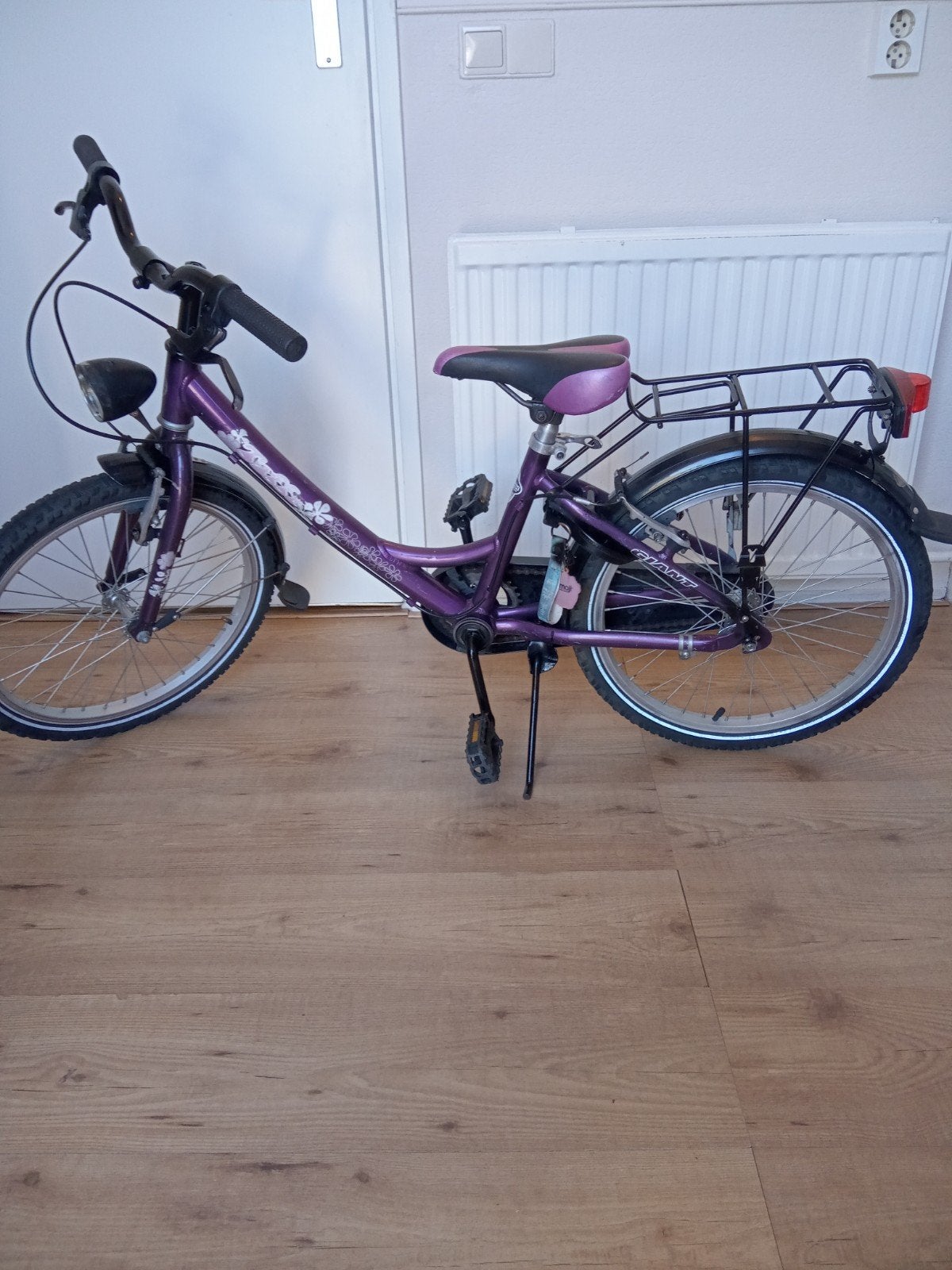 Gıant 20 inch meisjes fiets geen versnelling, Fietsen en Brommers, Fietsen | Meisjes, Ophalen, 20 inch