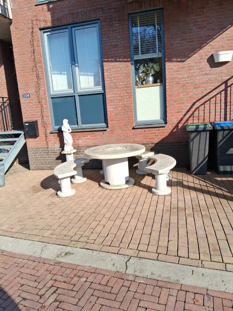 Betonnen picknicktafel met 3 bankjes, Ophalen of Verzenden