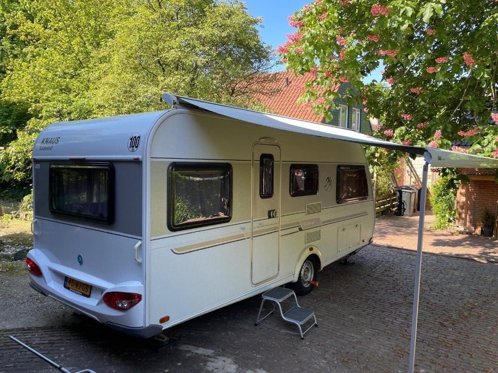Te koop: Knaus sudwind 460, Caravans en Kamperen, Rondzit, Particulier, 6 tot 7 meter, Luifel