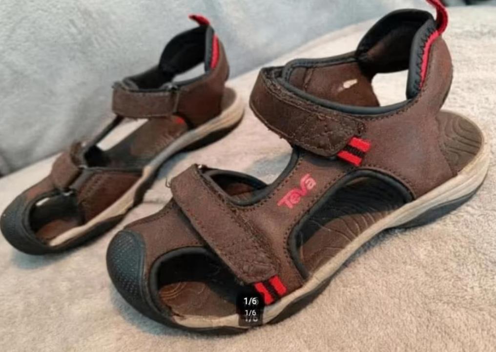 Teva sandalen 19,5 cm maat 30-31 met bescherming bij de neus, Kinderen en Baby's, Gebruikt, Jongen of Meisje, Overige typen, Ophalen of Verzenden