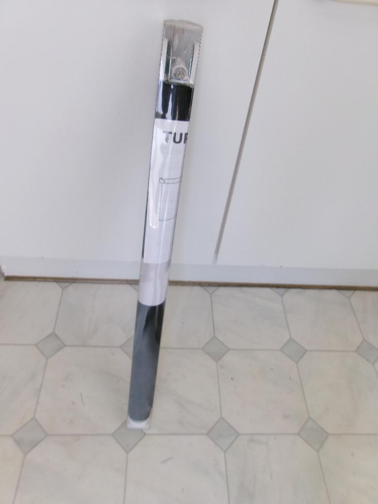 IKEA TUPPLUR Rolgordijn - zwart, Zwart, Nieuw, 150 tot 200 cm, 50 tot 100 cm