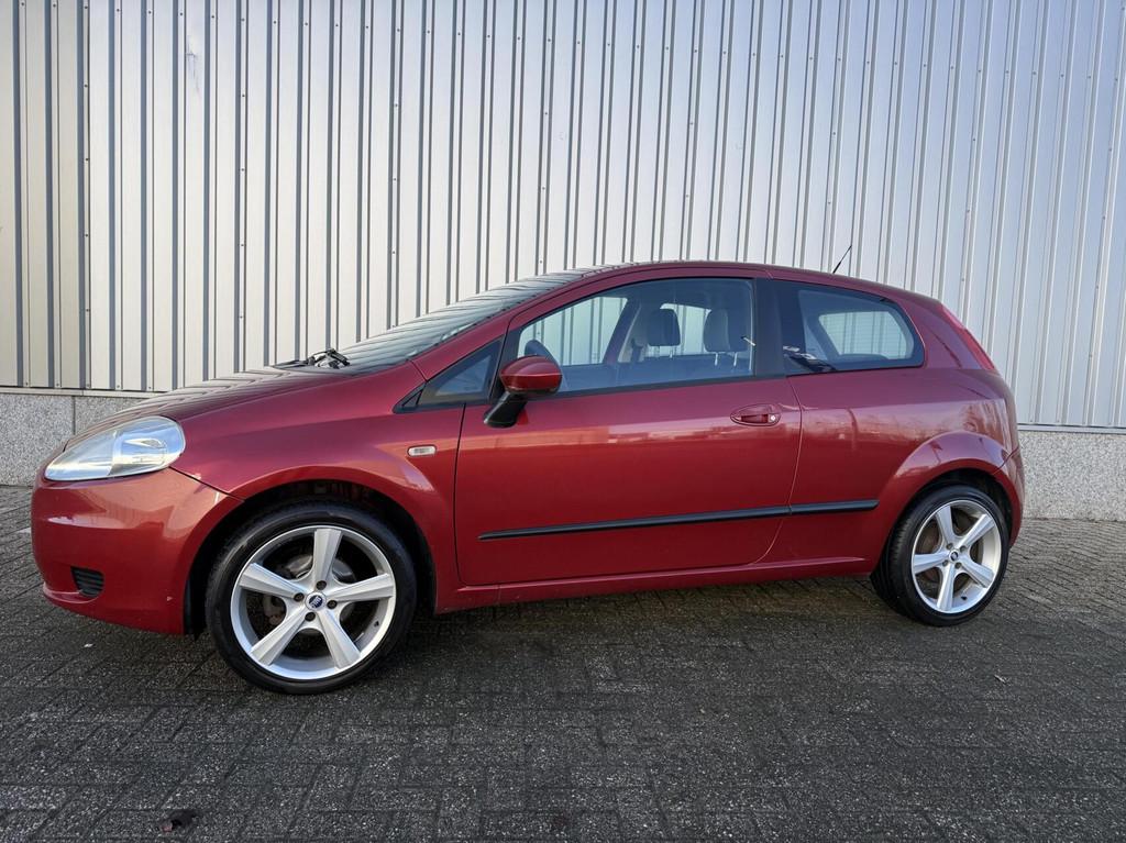 ✅ Fiat Grande Punto 1.4 Sport 17” LMV Airco, Voorwielaandrijving, 4 cilinders, 400 kg, Origineel Nederlands