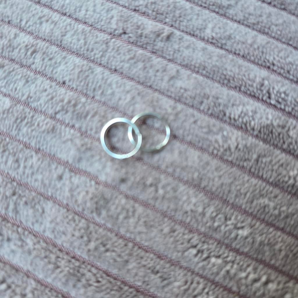 Gratis: set van 2 zilverkleurige ringen, Sieraden, Tassen en Uiterlijk, Ringen, Ophalen, Zilver