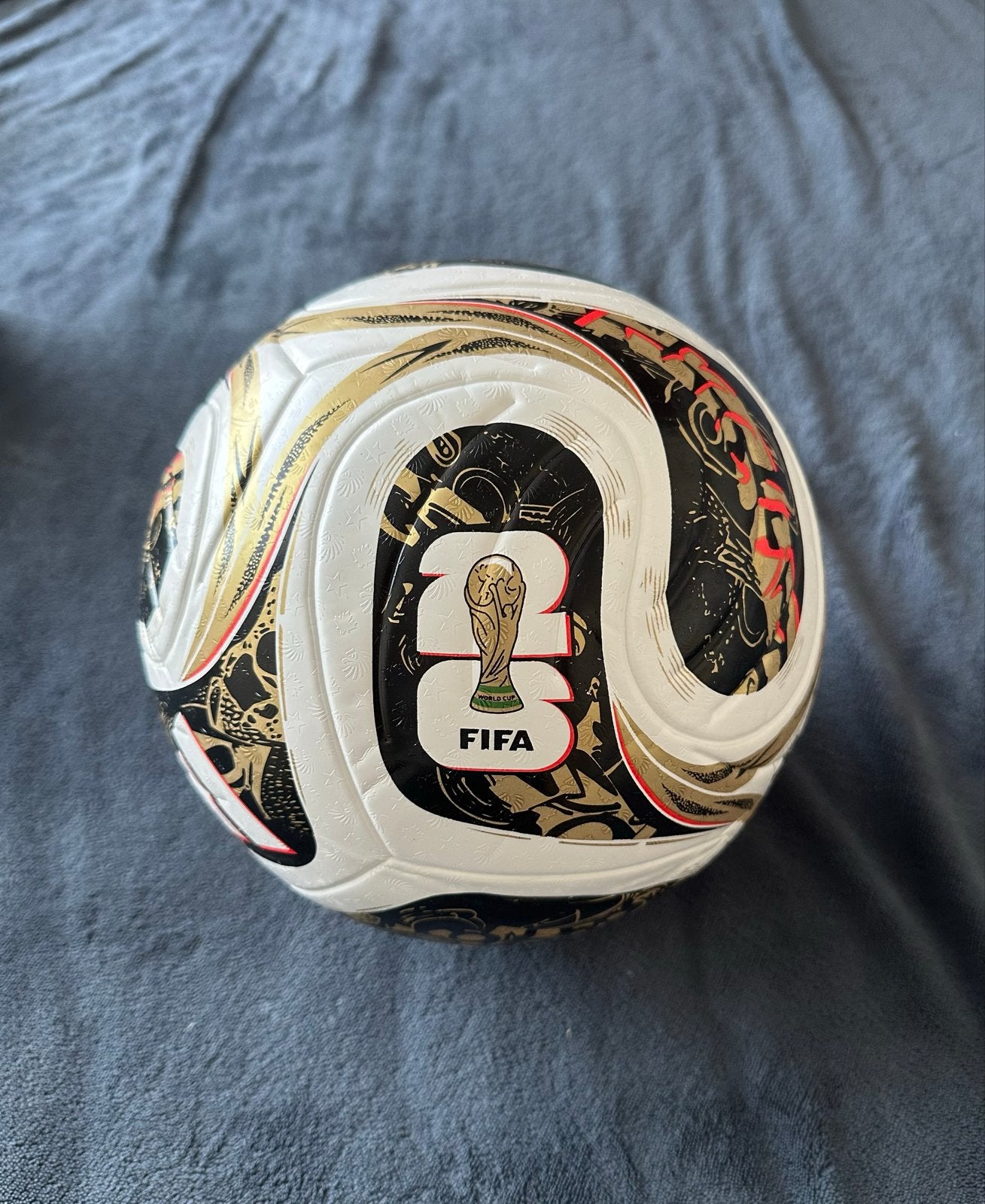 Adidas WK ball