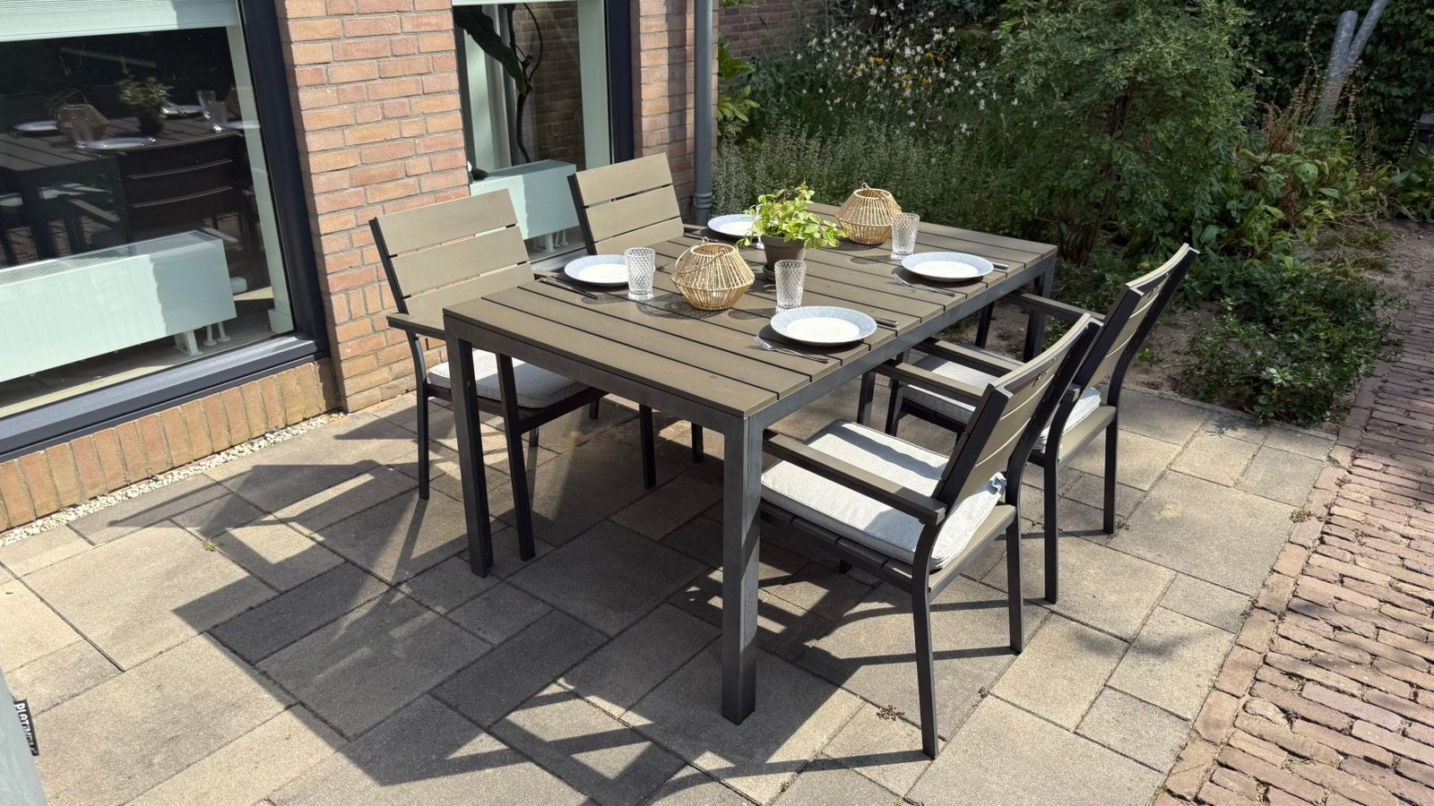 B7 Club aluminium tuinset met tafel, 4 stoelen en kussens, Ophalen, 4 zitplaatsen, Gebruikt, Eettafel