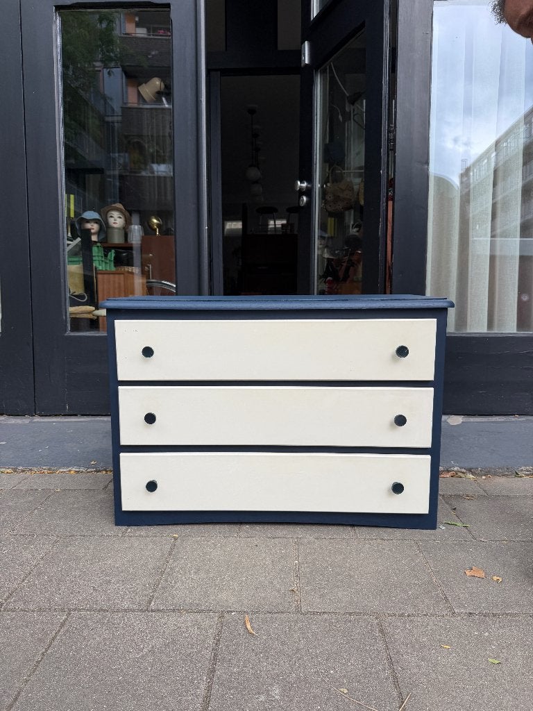 Vintage ladekast hout, brocante kast afkomstig uit Frankrijk