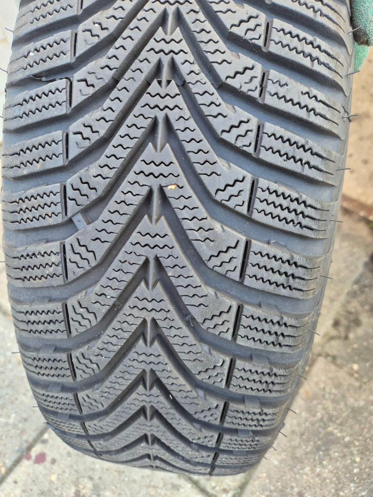 4 Winterbanden met velgen Toyota Yaris 2018 (185/60 R15), Auto-onderdelen, Banden en Velgen, Ophalen, 15 inch, Banden en Velgen