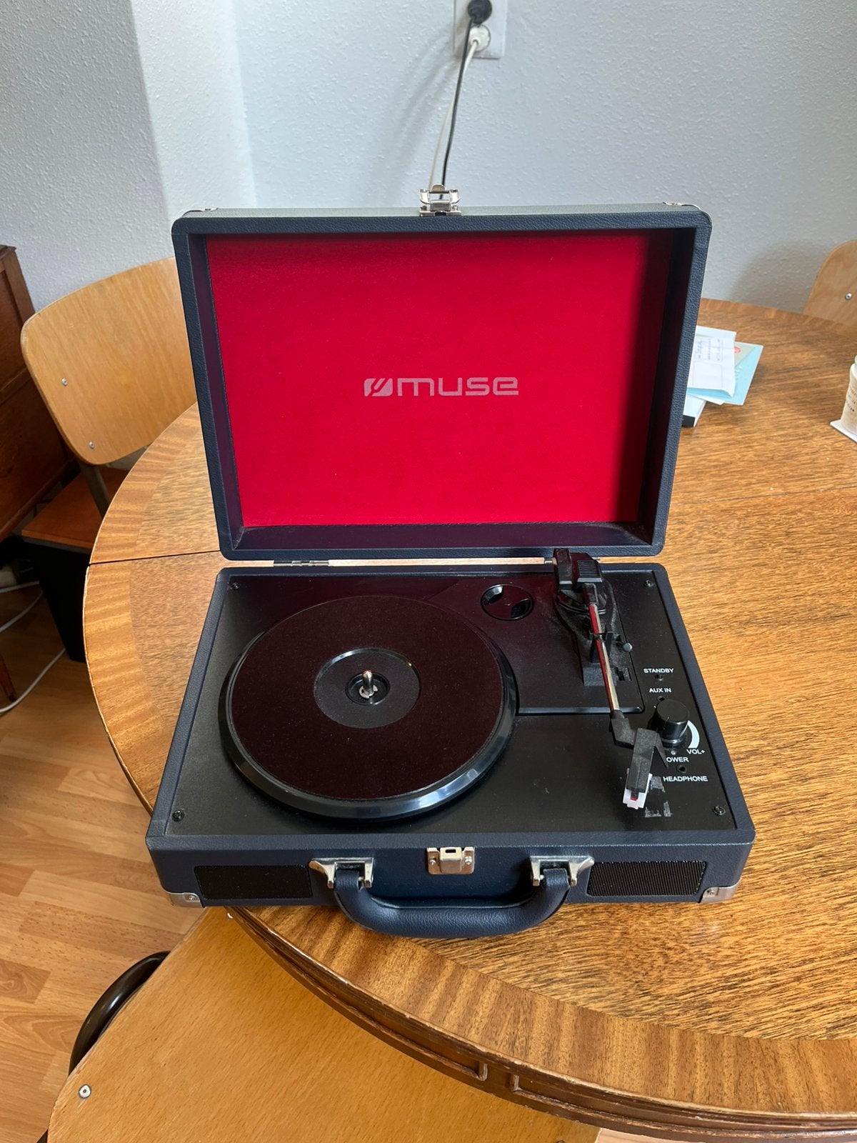 Muse koffer platenspeler (MT-101DB) donkerblauw, Audio, Tv en Foto, Zo goed als nieuw, USB-aansluiting, Platenspeler, Ophalen