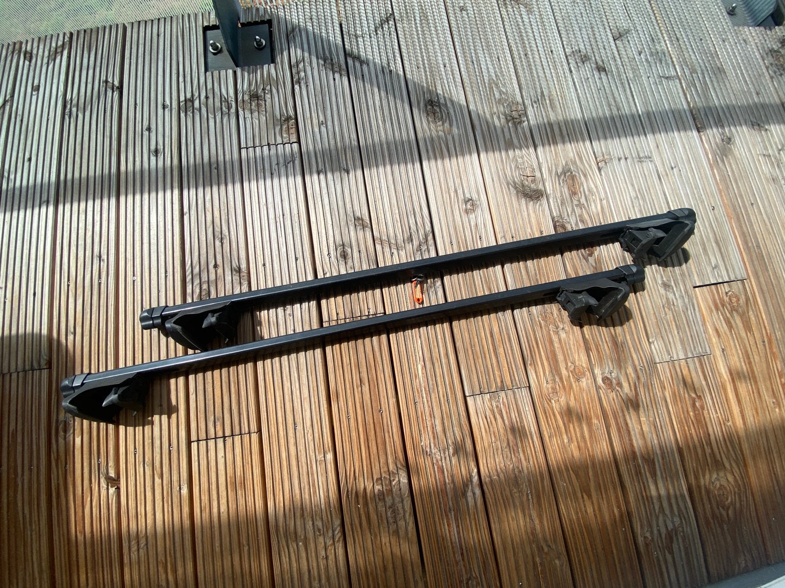 Dakdragersetje Thule 755 voetenset en 120cm barr, Auto diversen, Ophalen, Gebruikt