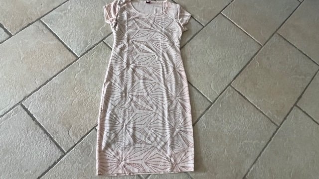 Glitter jurk maat m. Lengte 100 cm,oksel tot oksel 41 cm, Ophalen of Verzenden, Nieuw, Maat 38/40 (M), Overige kleuren