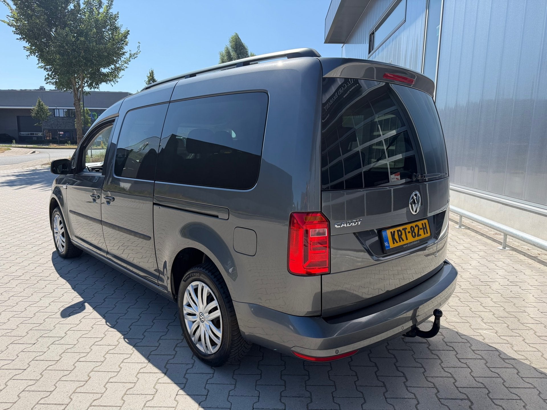 Volkswagen Caddy Maxi 1.4 TSI 7 persoons / 1e eigenaar / nav, Voorwielaandrijving, Gebruikt, Zwart, 4 cilinders