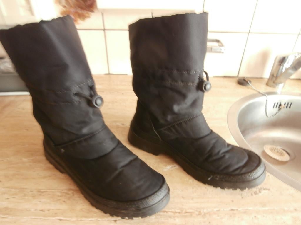 snowboots zwart maat 38 merk Bergstein wintersport laarzen, Bergstein, Zwart, Snowboots, Ophalen of Verzenden