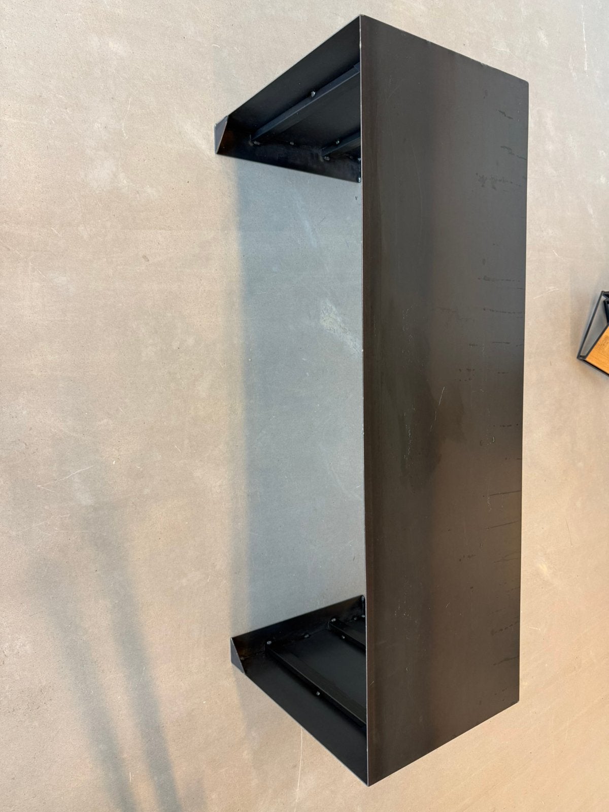 Zwarte metalen tafel, Ophalen, Gebruikt
