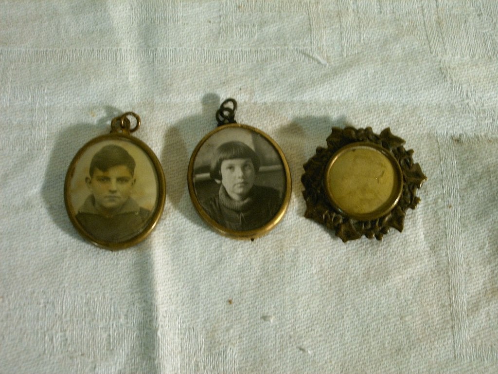 Drie antieke fotolijstjes., Antiek en Kunst, Ophalen of Verzenden