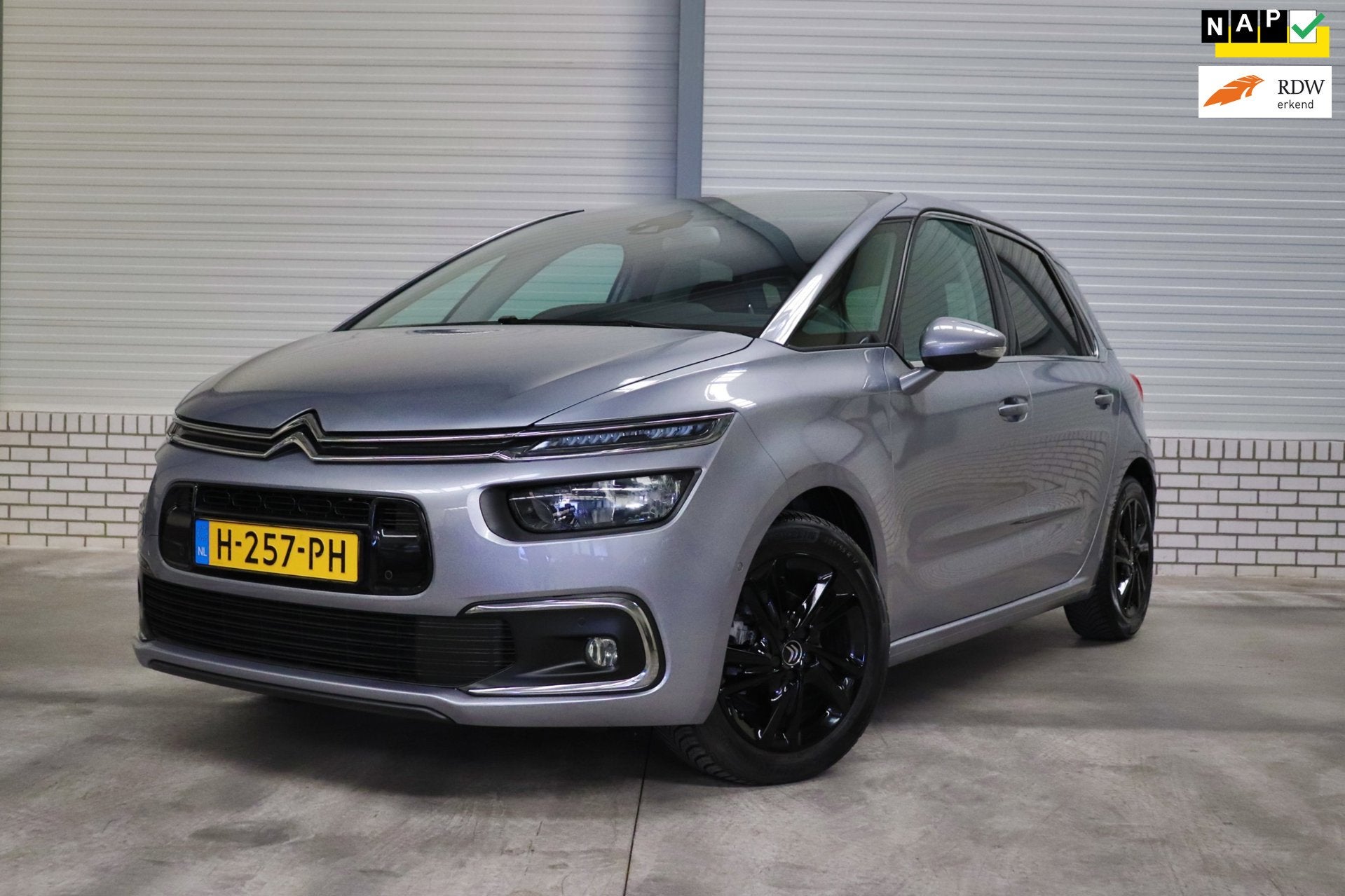 Citroen C4 SpaceTourer 1.2 PureTech Feel |NAP |Trekhaak | Ca, Auto's, Citroën, Stof, Gebruikt, 1199 cc, Origineel Nederlands