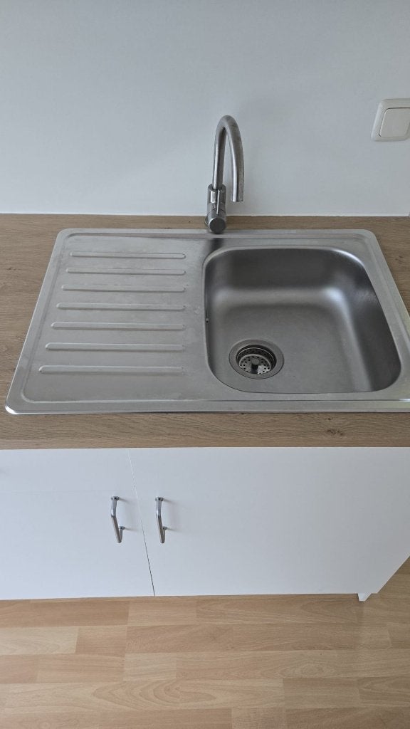 IKEA FYNDIG en SALLSJÖN inbouwspoelbak en kraan, Huis en Inrichting, Ophalen, Overige kleuren, 50 tot 100 cm, Zo goed als nieuw