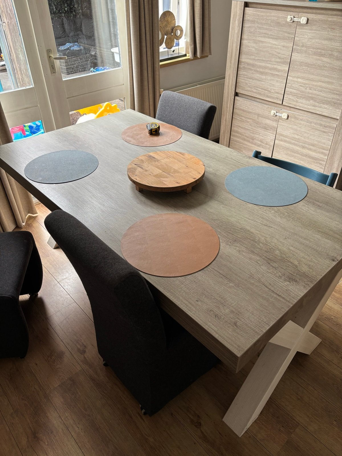Landelijke eettafel met robuuste kruispoot, Ophalen, Gebruikt, 100 tot 150 cm, 150 tot 200 cm