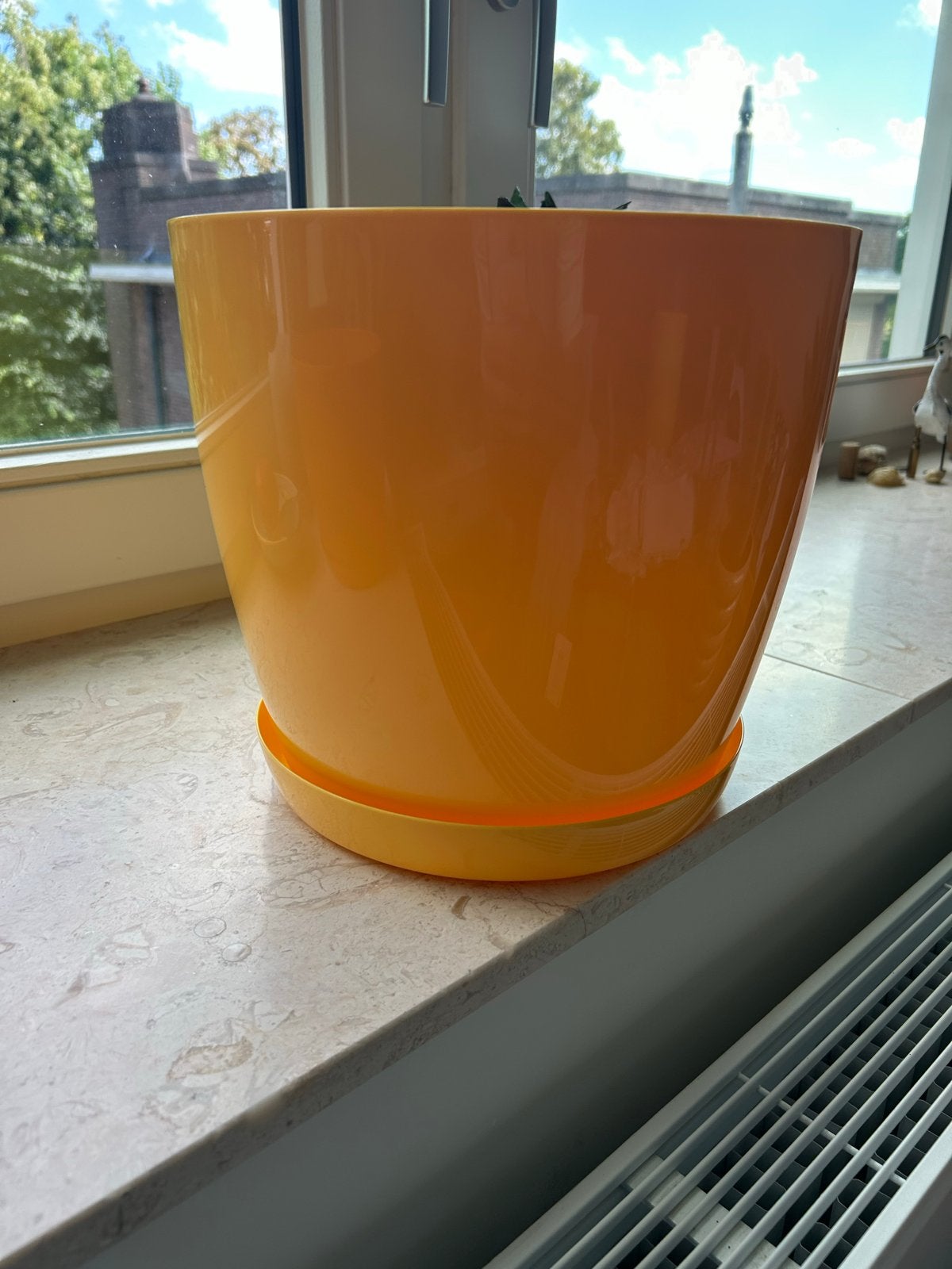 2 gele bloempotten met schotel, Kunststof, Rond, Minder dan 40 cm, Ophalen
