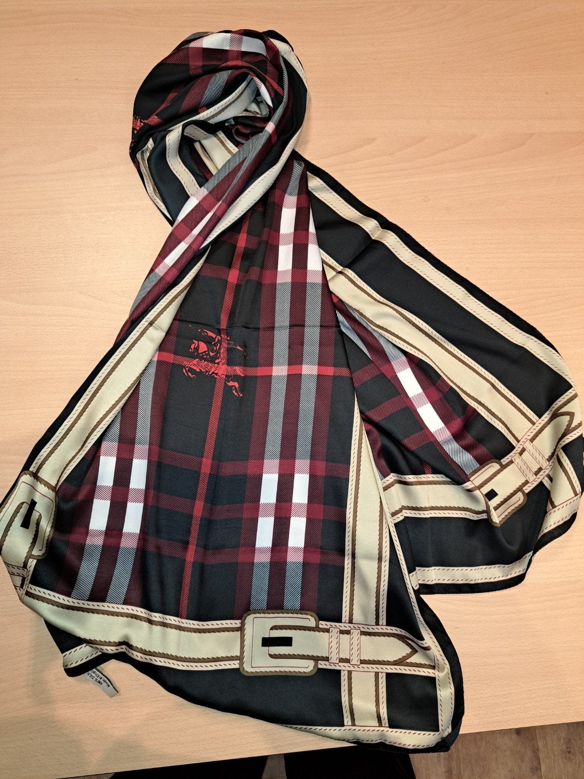 Vintage Burberry zijden sjaal, Ophalen, Maat 42/44 (L), Zo goed als nieuw, Burberry