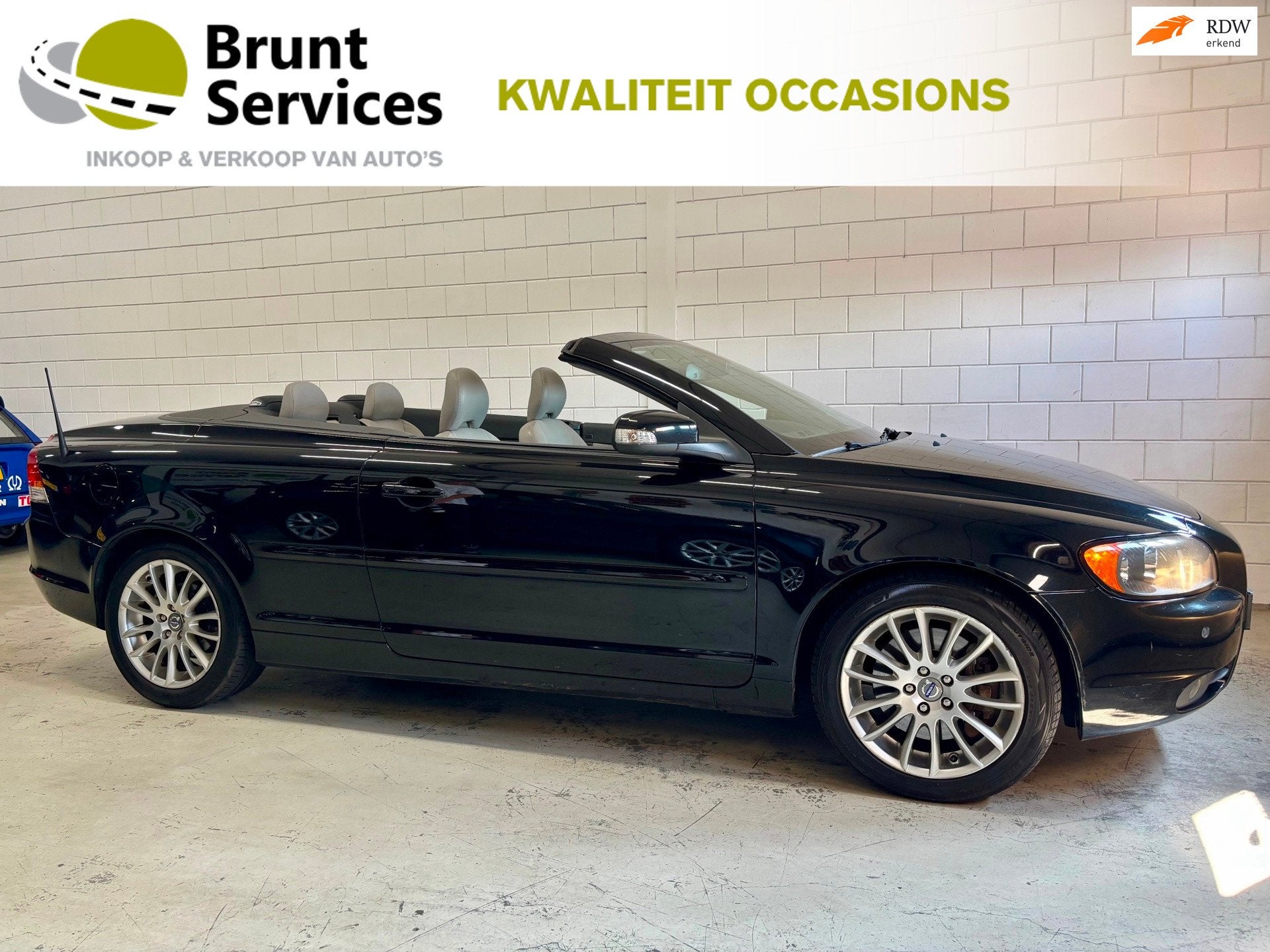 Volvo C70 Convertible 2.4 Momentum Bj.08|Leder|Pdc|Airco|Ond, Voorwielaandrijving, C70, Gebruikt, Beige